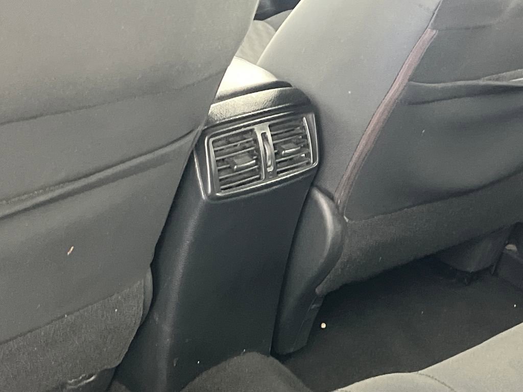 Used 2018 Nissan Rogue S image 41