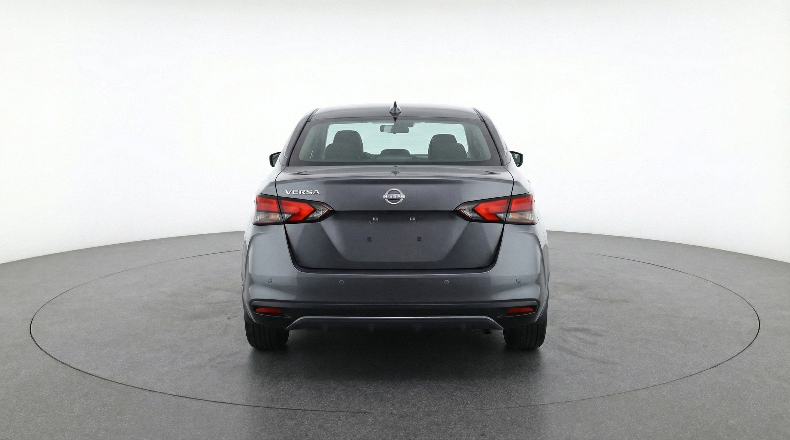 Used 2025 Nissan Versa SV image 7