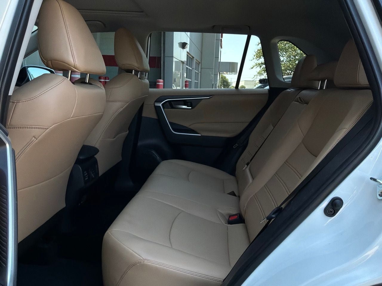 Used 2025 Toyota RAV4 XLE Premium FWD image 12