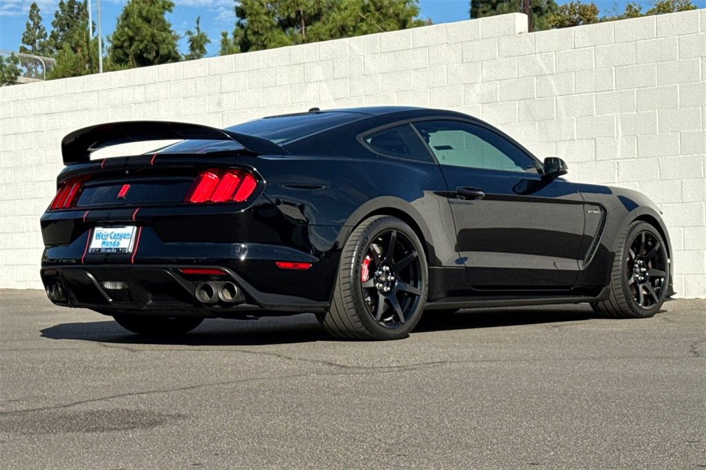 Used 2016 Ford Mustang Shelby GT350R w/ GT350R Equipment Group 920A image 6