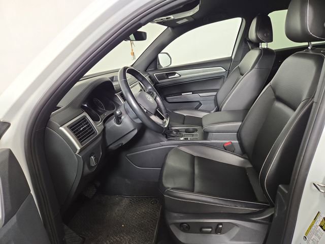 Used 2020 Volkswagen Atlas Cross Sport SE image 12