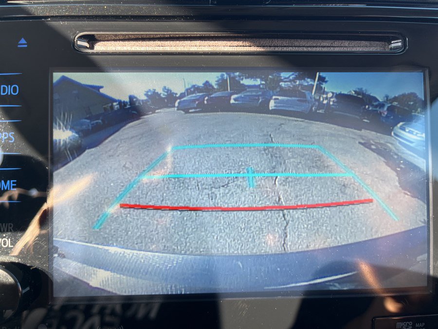 Used 2017 Toyota Prius Prime Plus FWD image 16