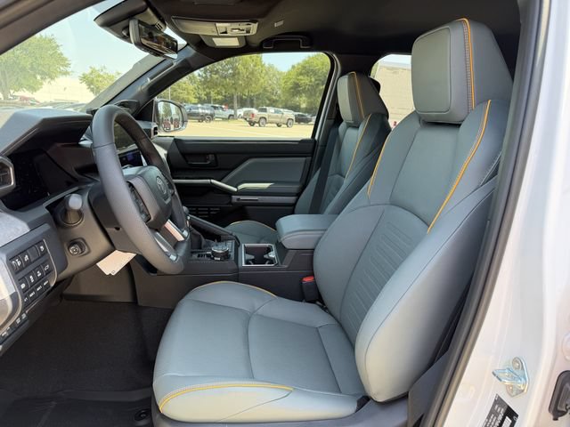 New 2026 Toyota 4Runner Trailhunter AWD/4WD image 25