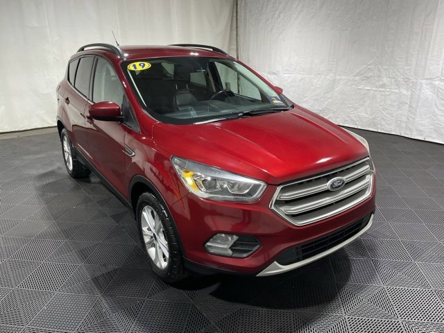 Used 2019 Ford Escape SEL image 3