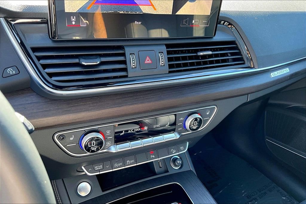 Used 2023 Audi Q5 2.0T Premium Plus w/ Premium Plus Package image 16