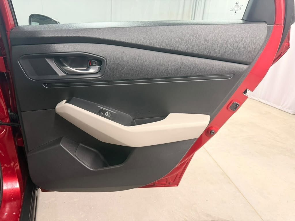 Certified 2025 Honda Accord SE image 33