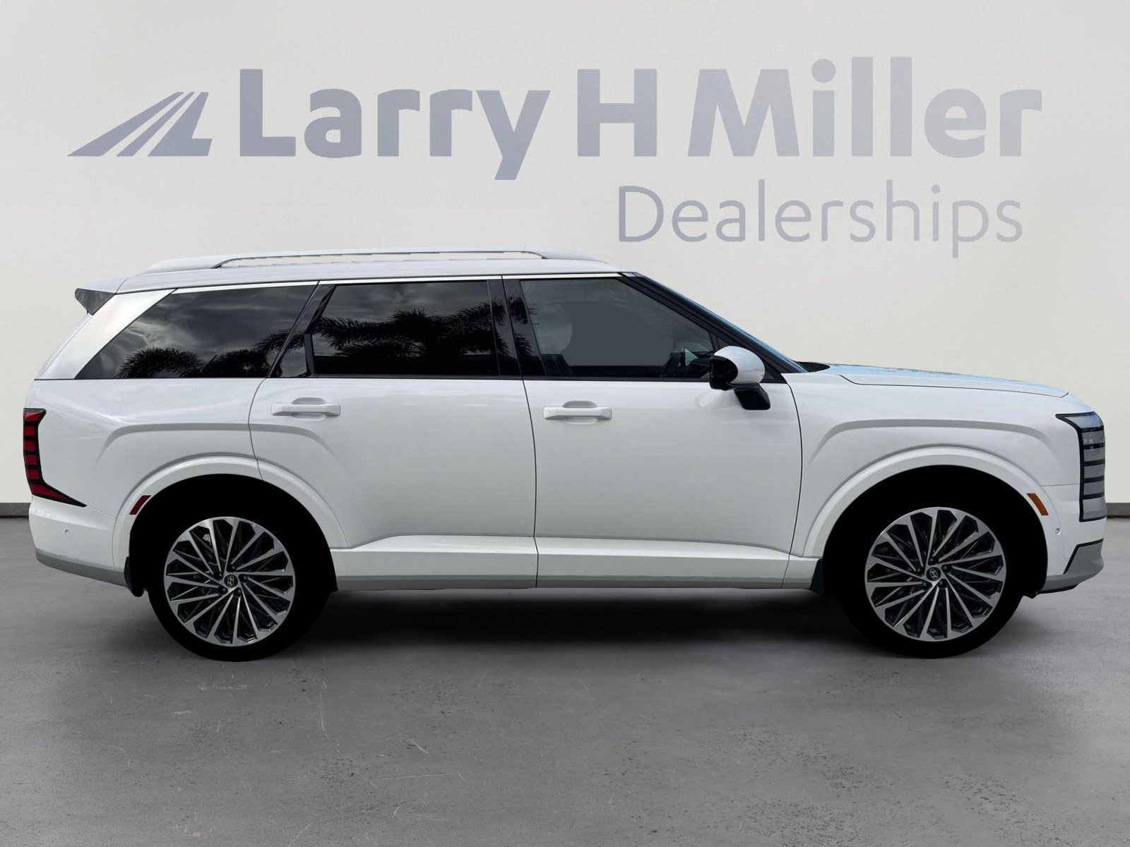 New 2026 Hyundai Palisade Calligraphy AWD/4WD image 9