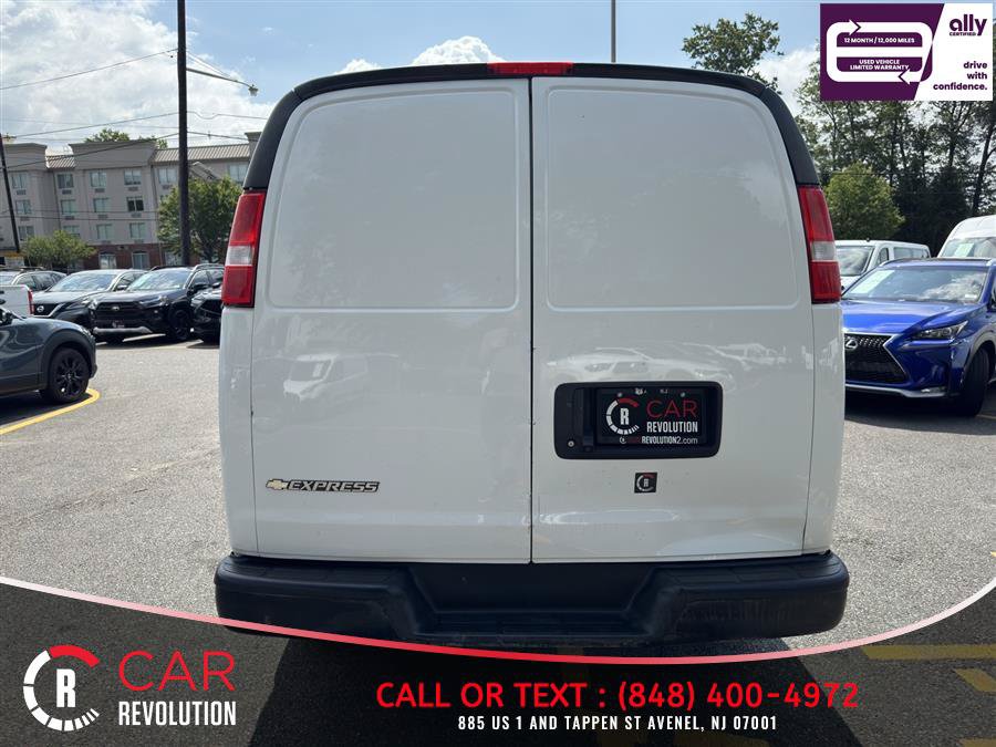 Used 2021 Chevrolet Express 2500 w/ Driver Convenience Package RWD image 5