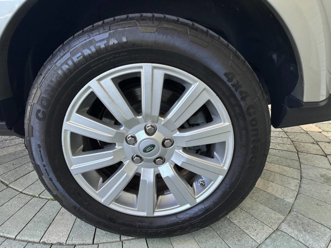 Used 2013 Land Rover LR4 HSE AWD/4WD image 37