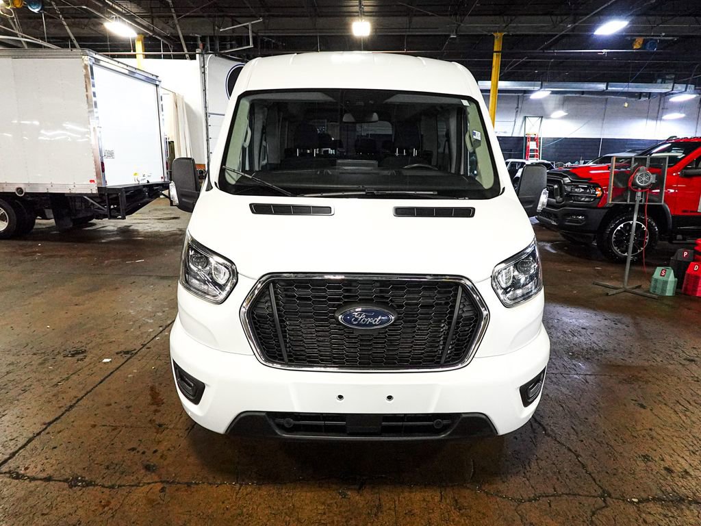 Used 2023 Ford Transit 350 XLT image 2