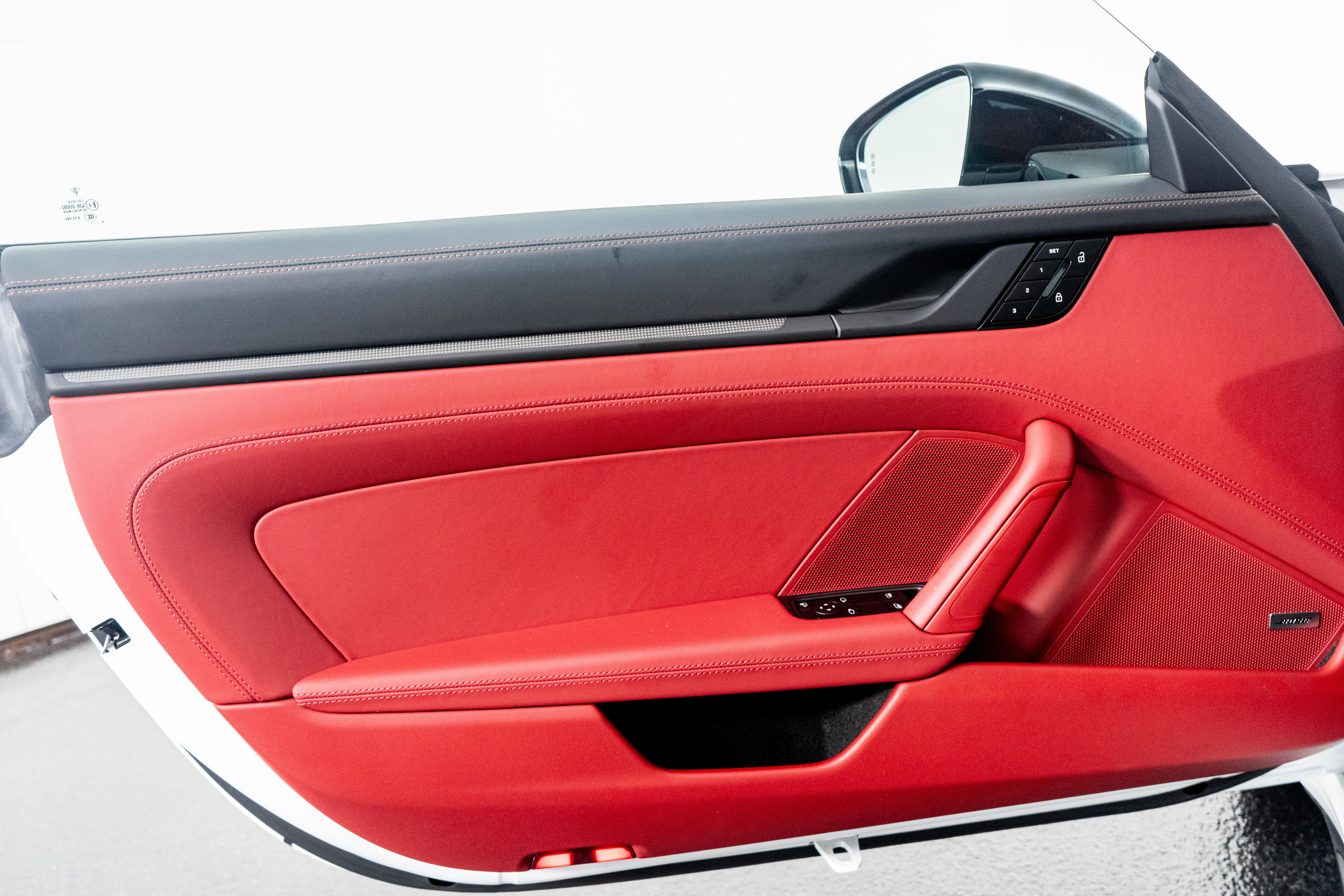 Used 2025 Porsche 911 Carrera GTS w/ Premium Package image 34