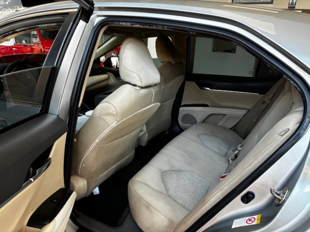 Used 2019 Toyota Camry LE FWD image 26
