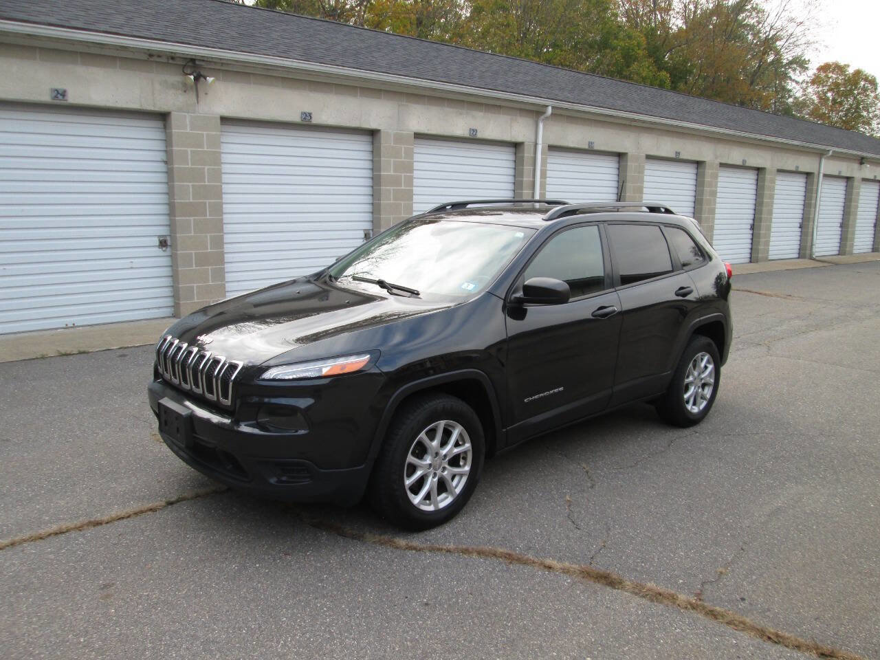 Used 2016 Jeep Cherokee Sport w/ Cold Weather Group image 1