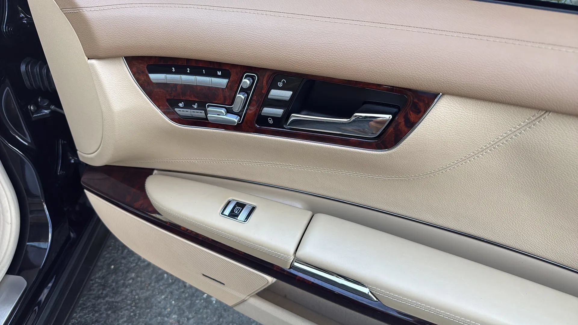 Used 2008 Mercedes-Benz CL 63 AMG image 12