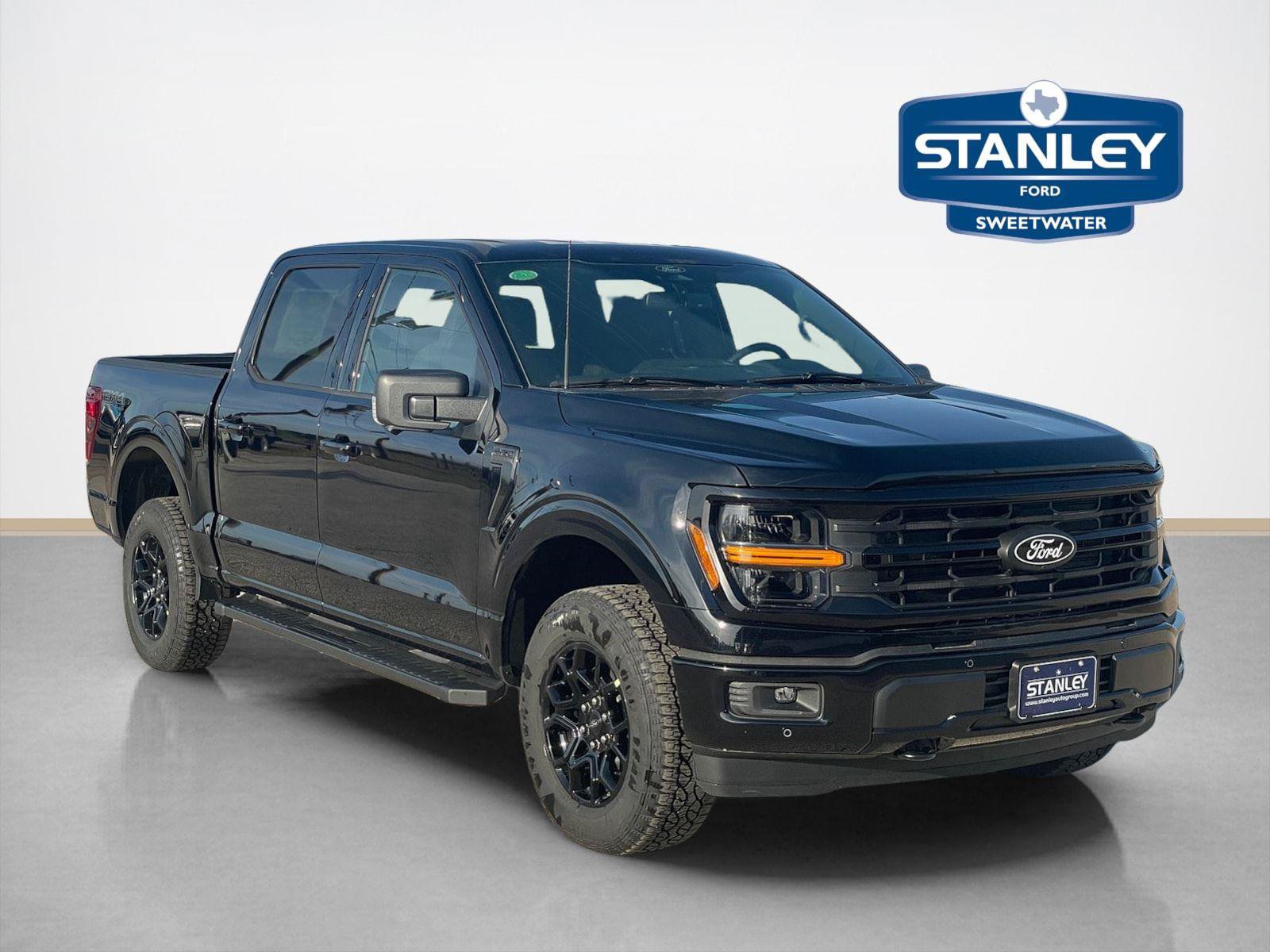 New 2026 Ford F150 XLT w/ Equipment Group 302A MID