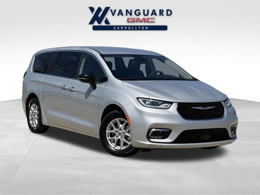Used 2024 Chrysler Pacifica Touring-L FWD 360° Tour