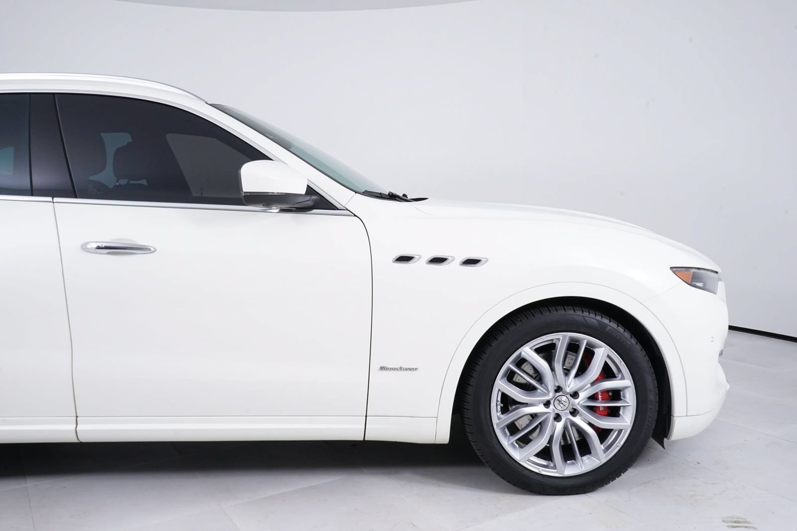 Used 2021 Maserati Levante S GranLusso AWD/4WD image 14