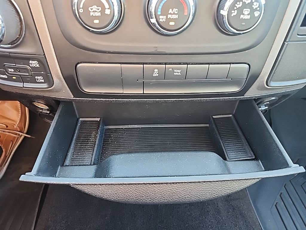 Certified 2016 RAM 1500 Express image 14