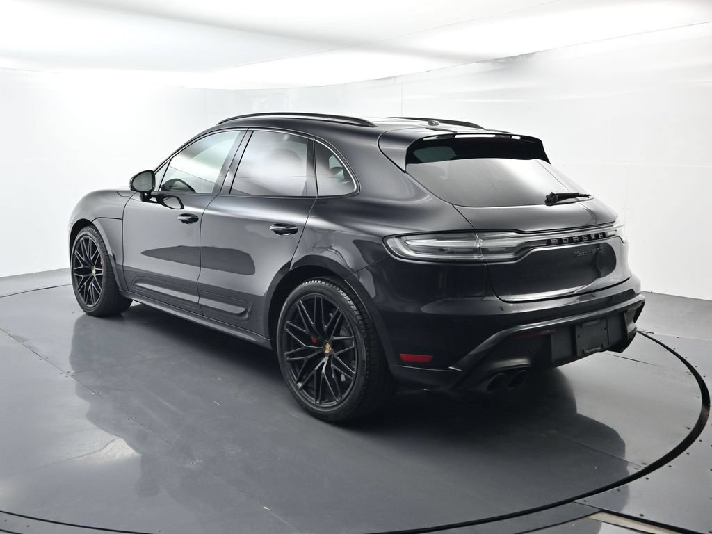 Certified 2024 Porsche Macan GTS AWD/4WD image 3
