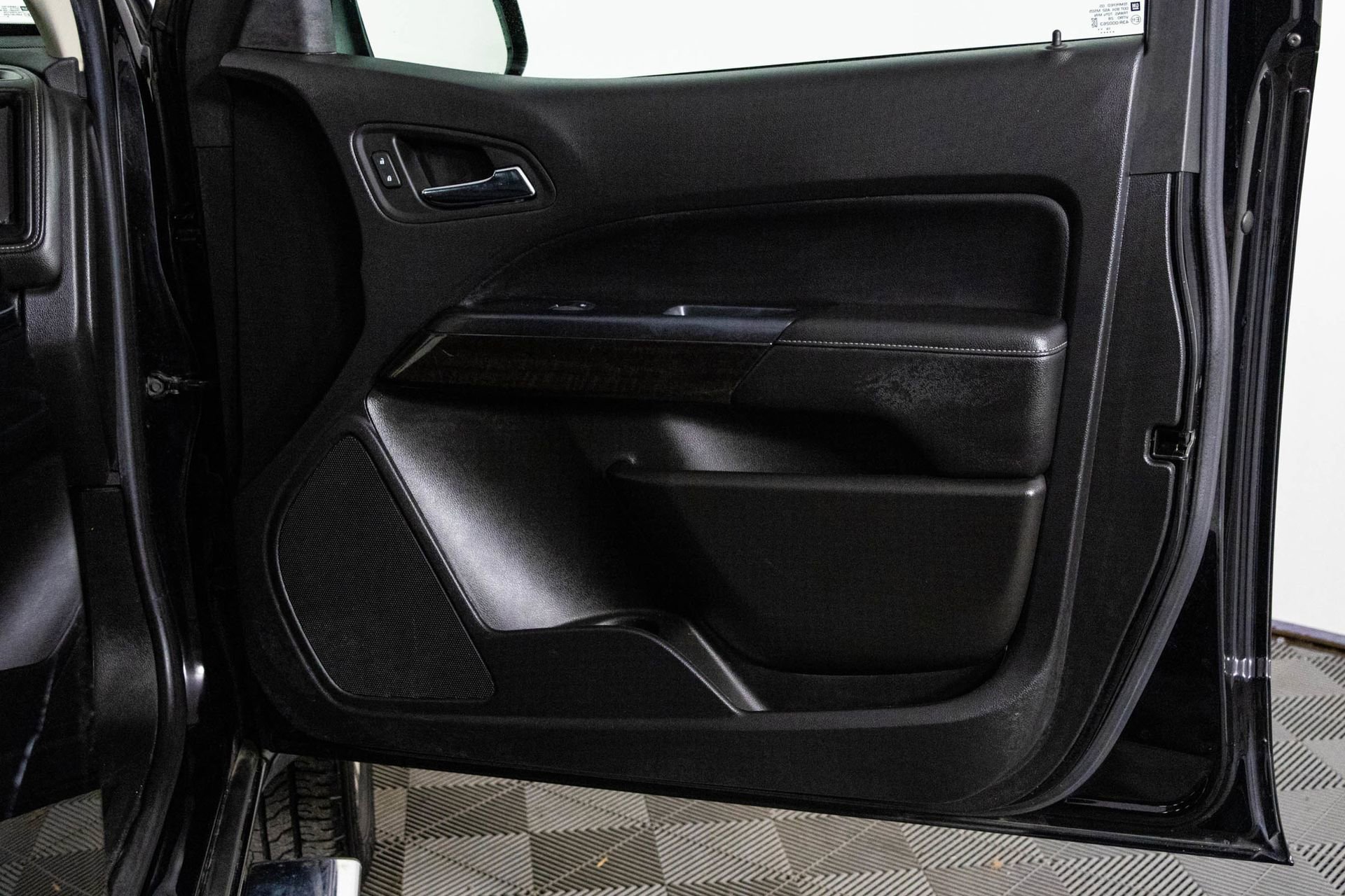 Used 2020 GMC Canyon SLT w/ Trailering Package image 39