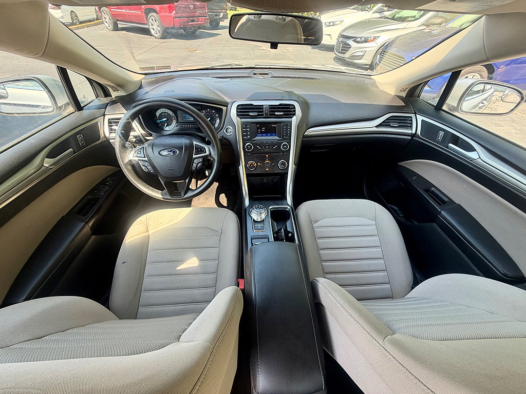 Used 2017 Ford Fusion S FWD image 11