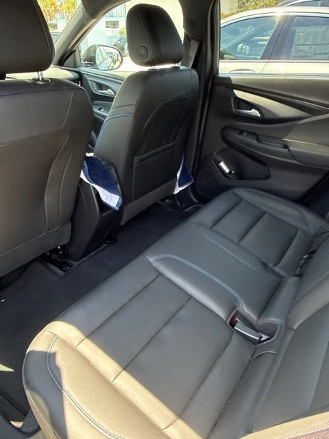 Used 2025 Buick Envista Sport Touring w/ Convenience I Package FWD image 7