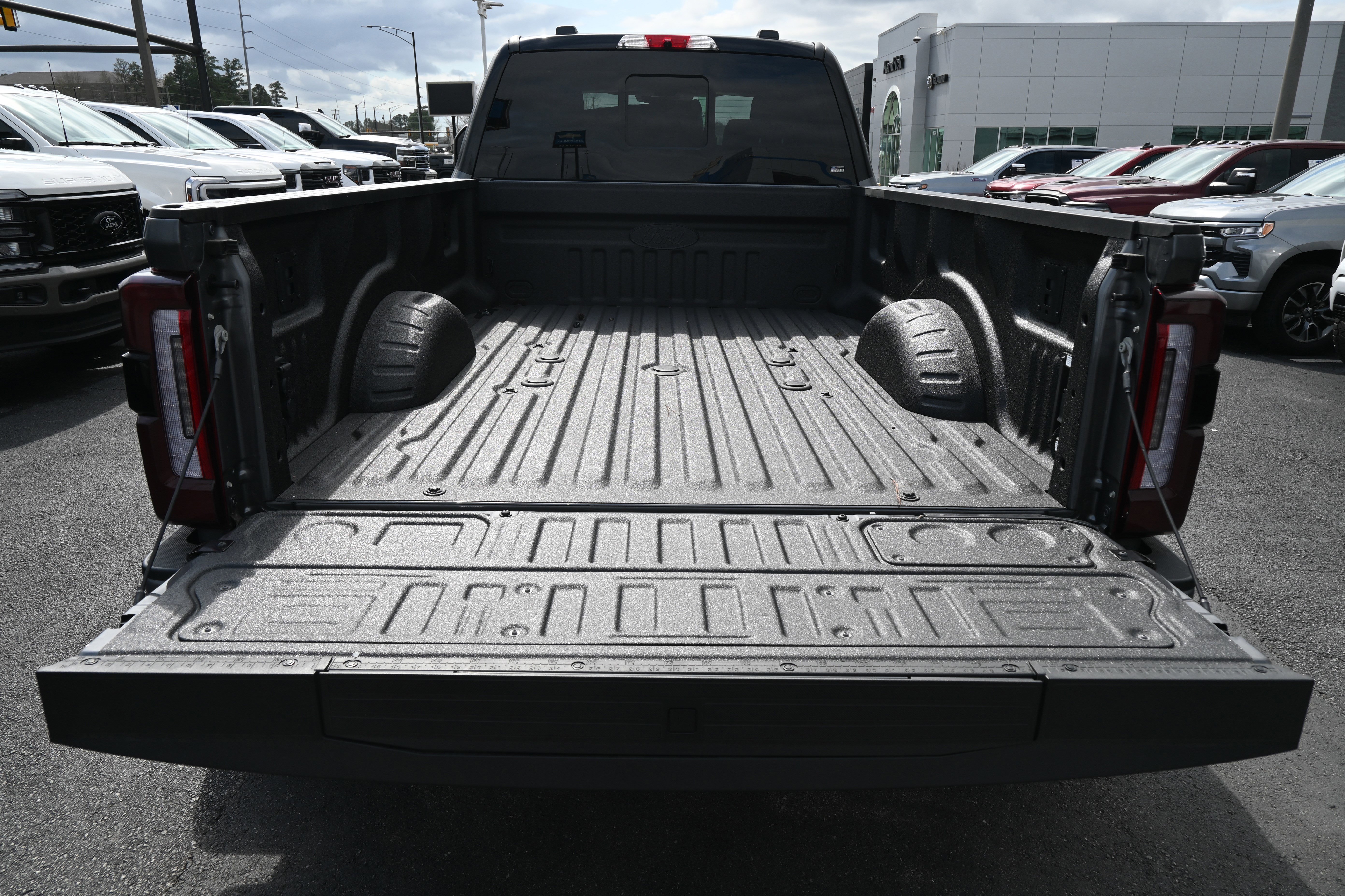 Used 2026 Ford F450 Platinum w/ Platinum Plus Package image 14