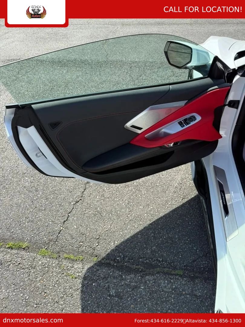 Used 2025 Chevrolet Corvette Z06 image 24