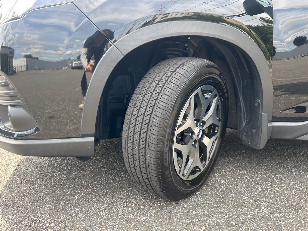 Certified 2023 Subaru Forester Premium AWD/4WD image 28