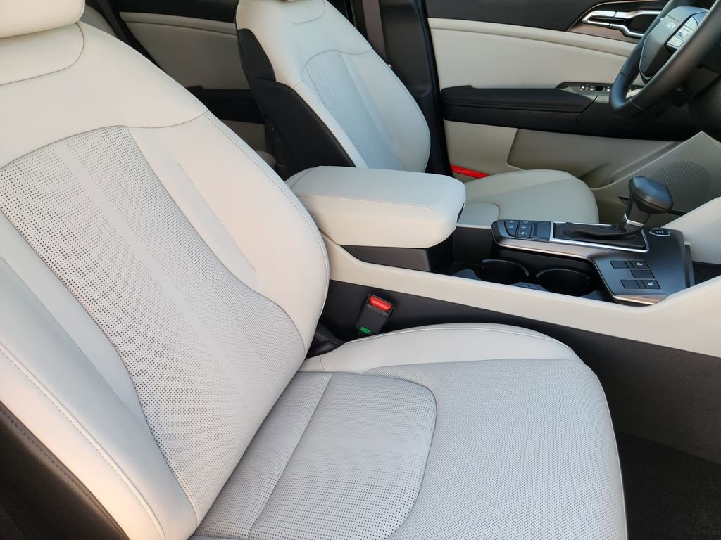 New 2026 Kia Sportage EX image 10