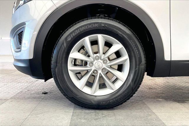 Used 2018 Kia Sorento L image 8