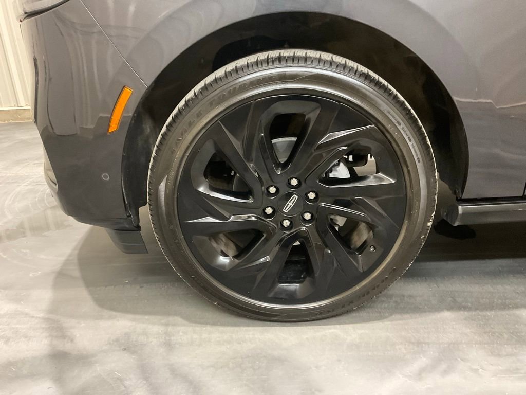 Used 2025 Lincoln Navigator Black Label image 6