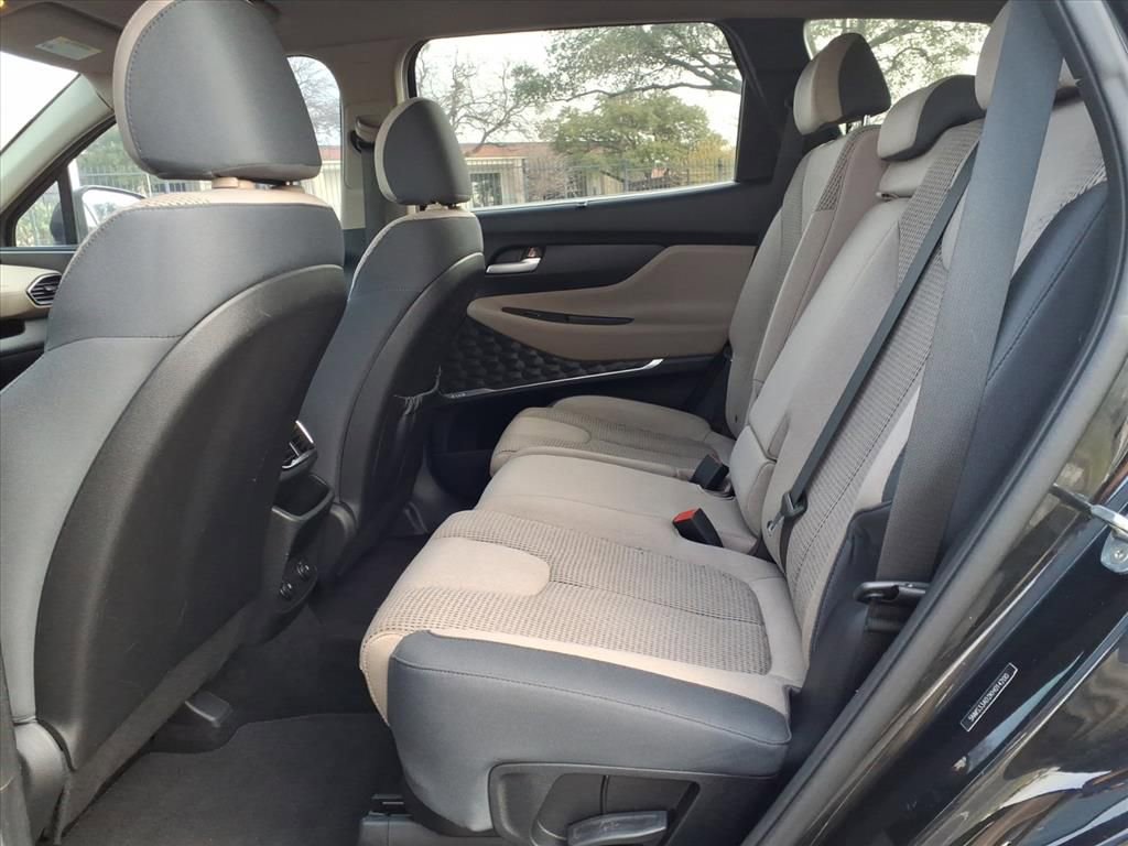 Used 2019 Hyundai Santa Fe SEL image 19