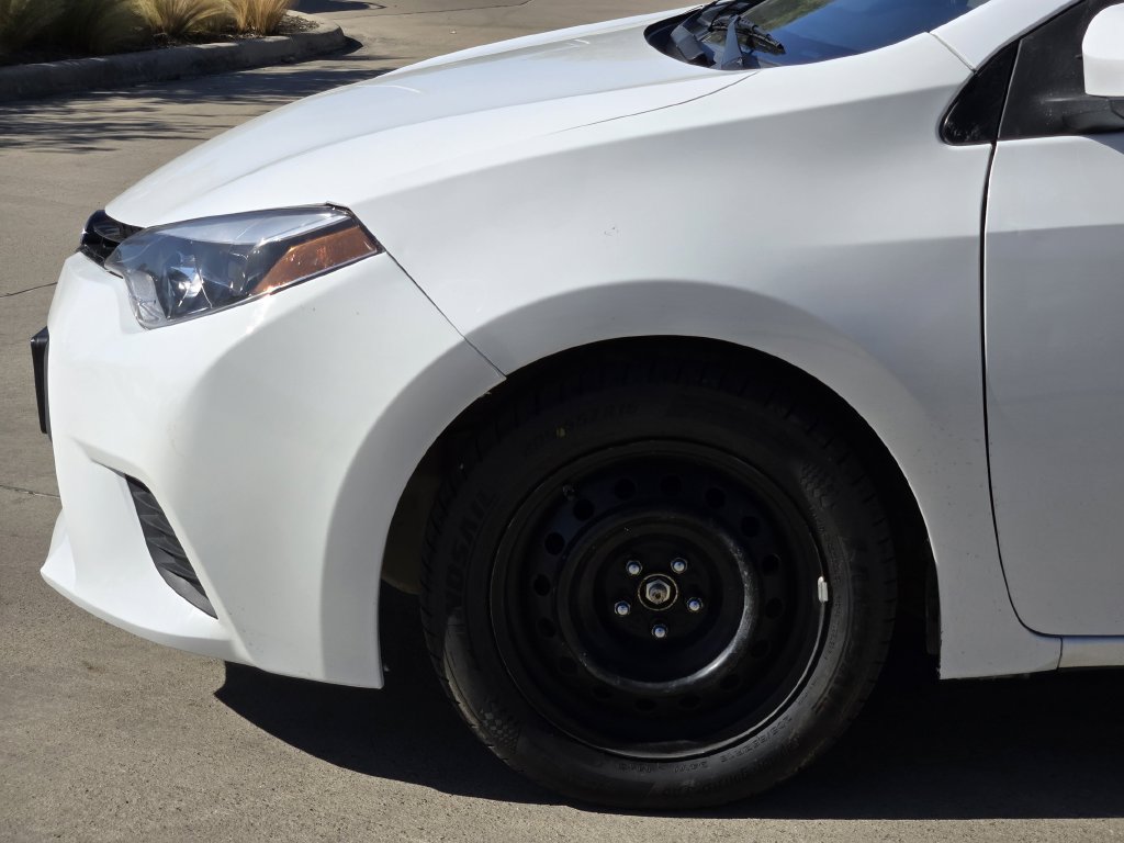 Used 2014 Toyota Corolla LE FWD image 7