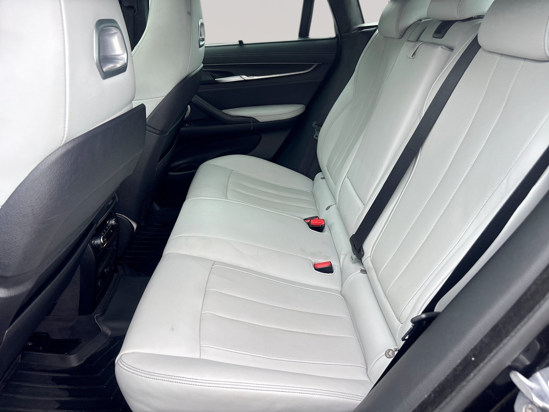 Used 2019 BMW X6 M w/ Executive Package AWD/4WD image 26