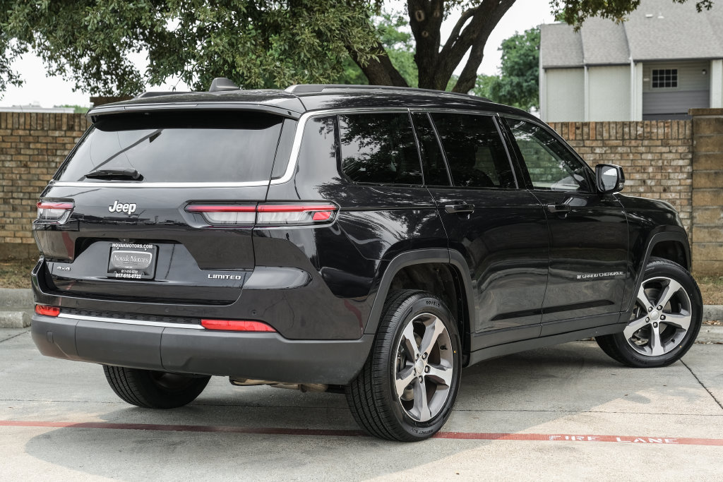Used 2023 Jeep Grand Cherokee L Limited AWD/4WD image 15