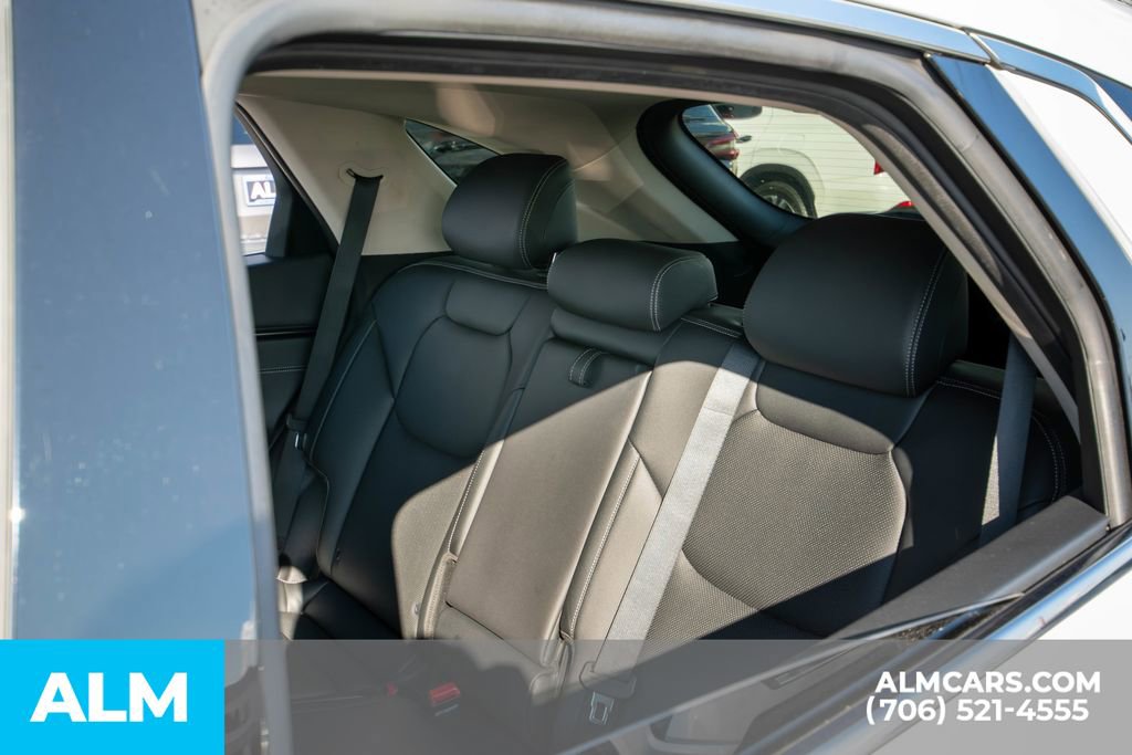 Used 2025 Genesis GV70 2.5T image 12