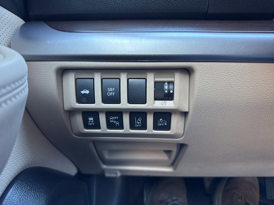 Used 2017 Subaru Legacy 2.5i Limited image 27