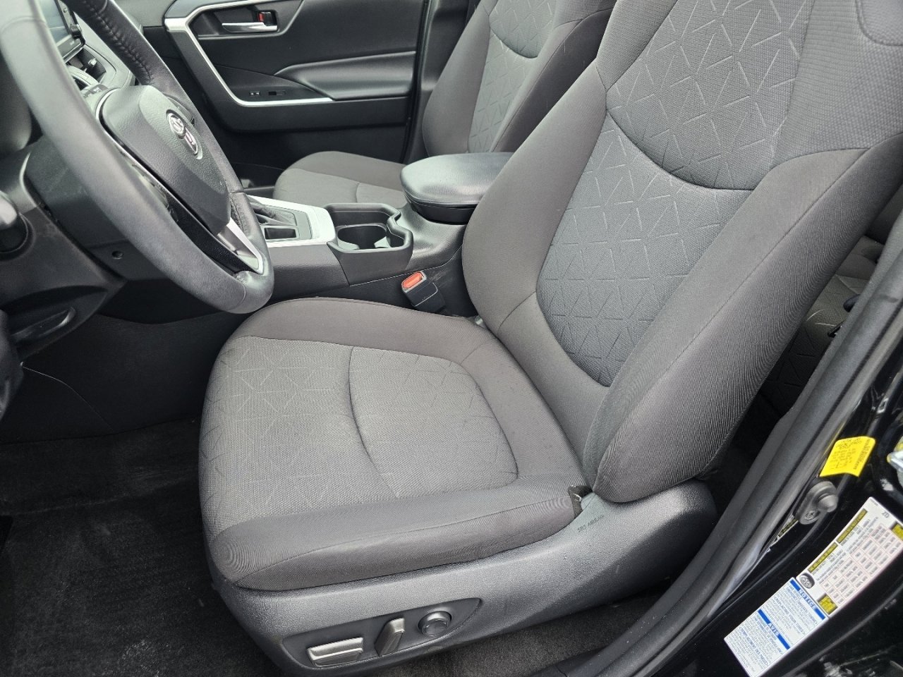 Certified 2021 Toyota RAV4 XLE w/ Convenience Package AWD/4WD image 22
