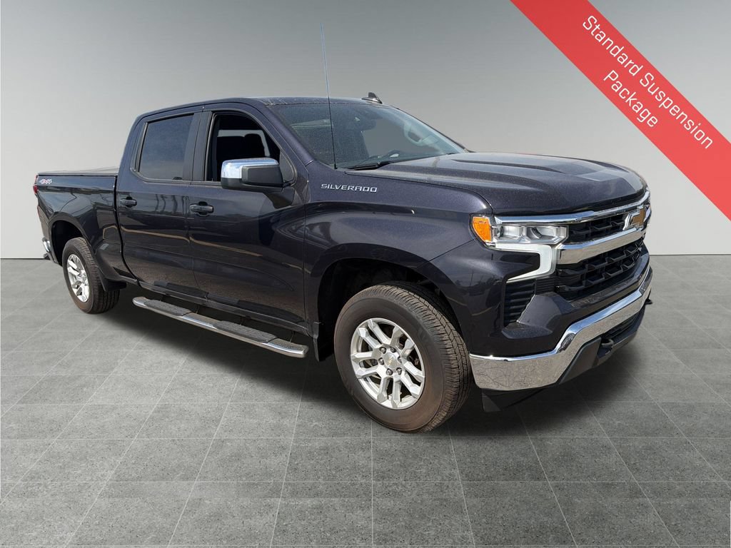 Used 2022 Chevrolet Silverado 1500 LT w/ Protection Package AWD/4WD image 9
