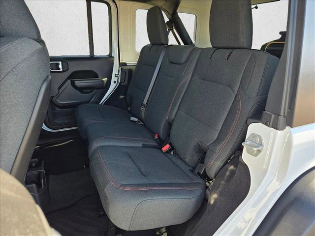 Used 2025 Jeep Wrangler Unlimited Rubicon image 19