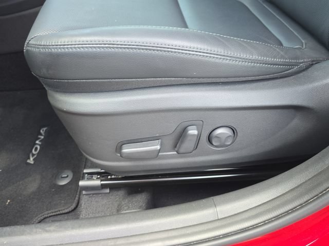 Used 2023 Hyundai Kona Limited AWD/4WD image 20