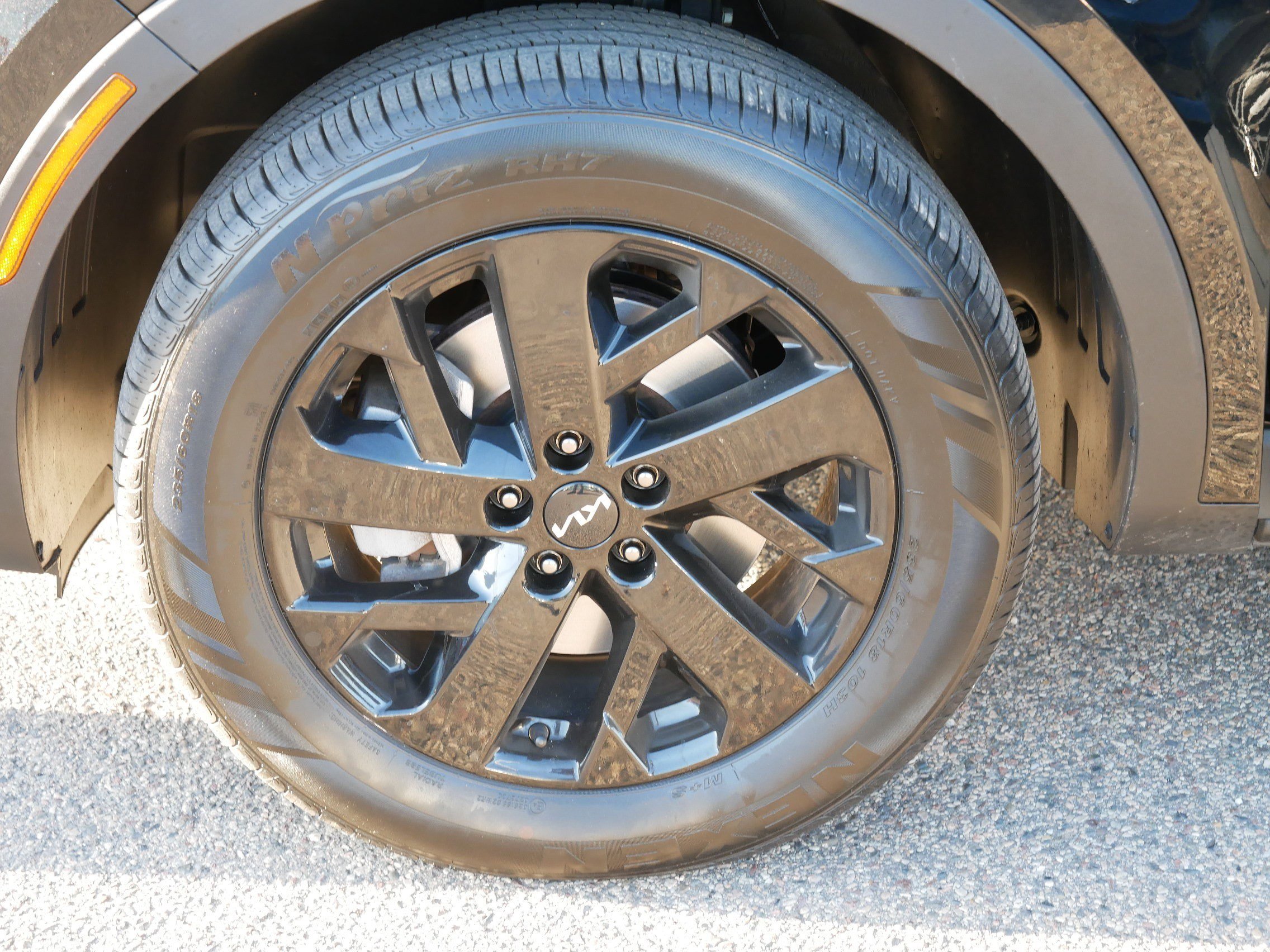 Certified 2022 Kia Sorento S w/ Panoramic Sunroof Package image 15