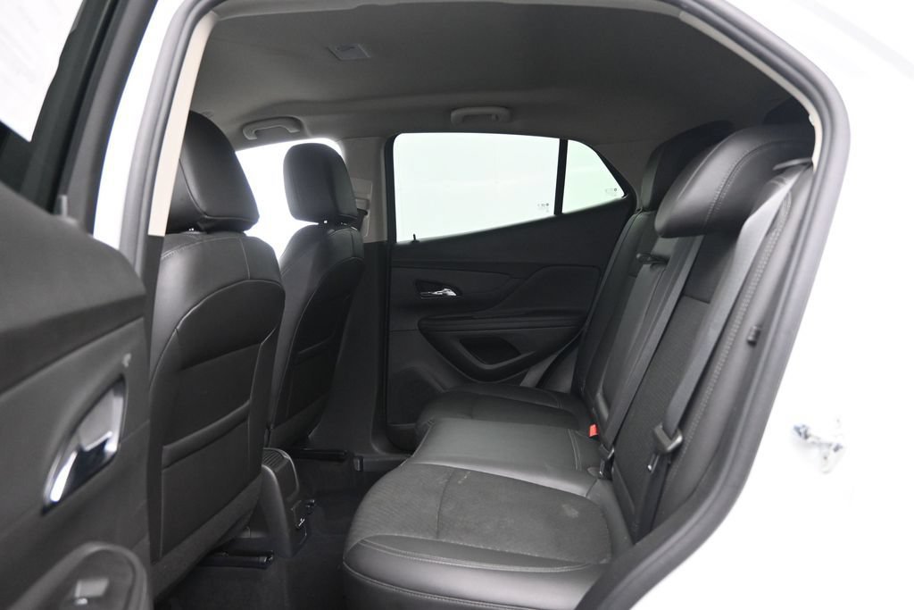 Used 2022 Buick Encore Preferred w/ Safety Package AWD/4WD image 28