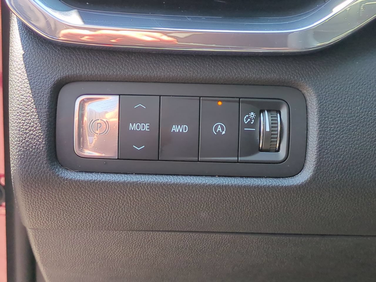 Used 2024 GMC Acadia Denali w/ LPO, Floor Liner Package AWD/4WD image 18