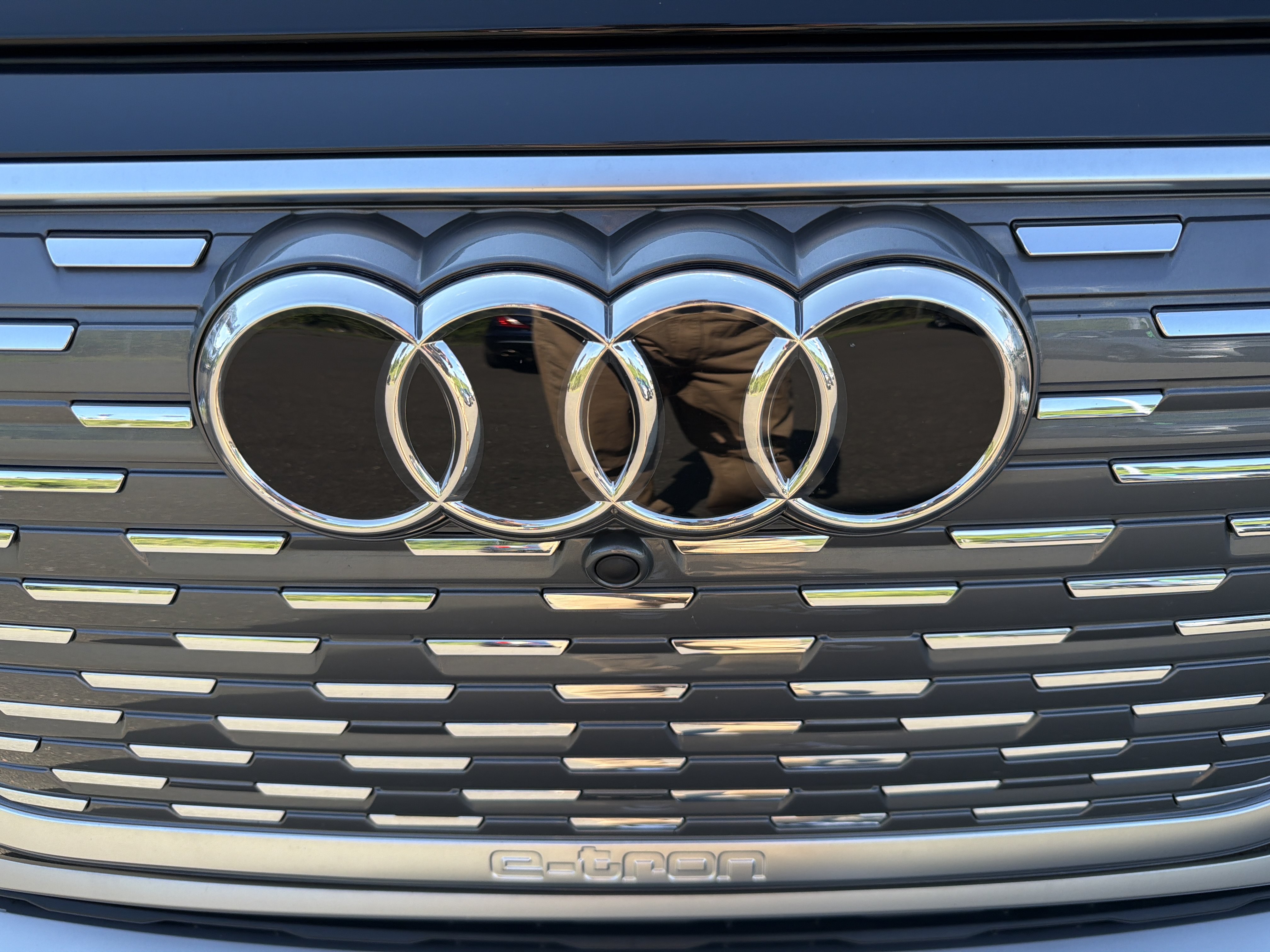 Used 2023 Audi Q4 e-tron Premium Plus w/ Premium Plus AWD/4WD image 10