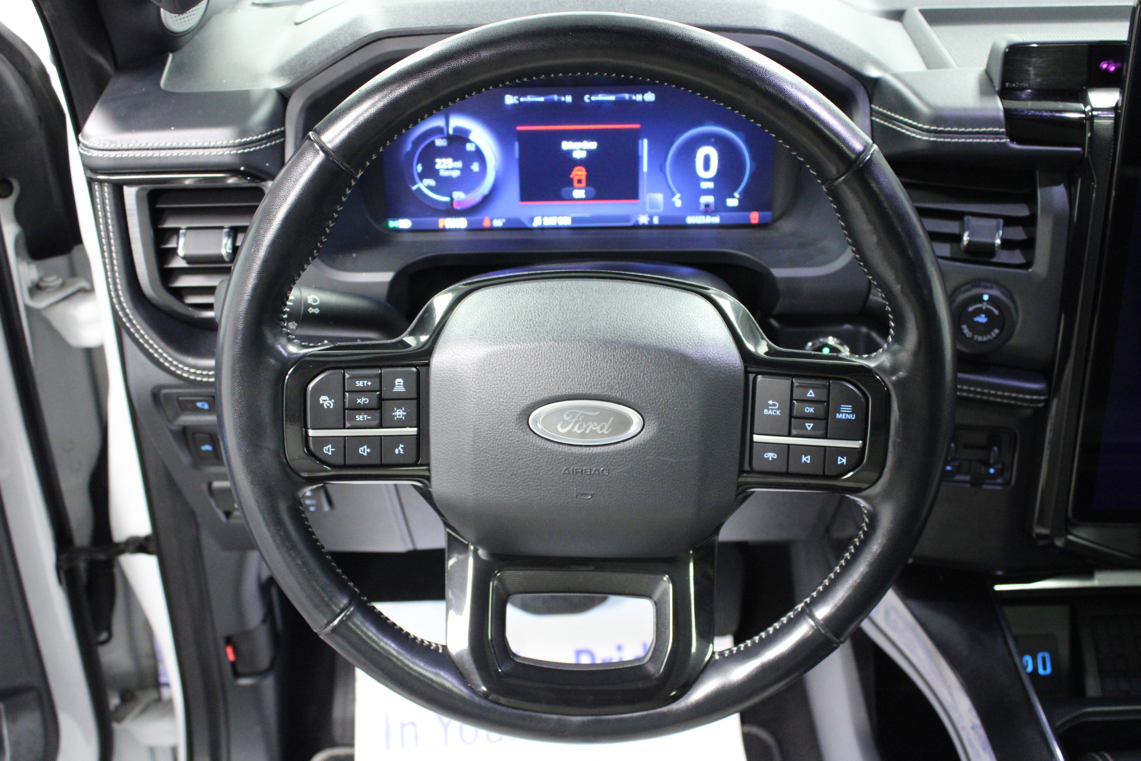 Used 2023 Ford F150 Lightning Platinum image 17