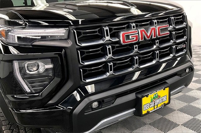 Used 2024 GMC Canyon AT4 w/ Canyon Safety Plus Package image 31