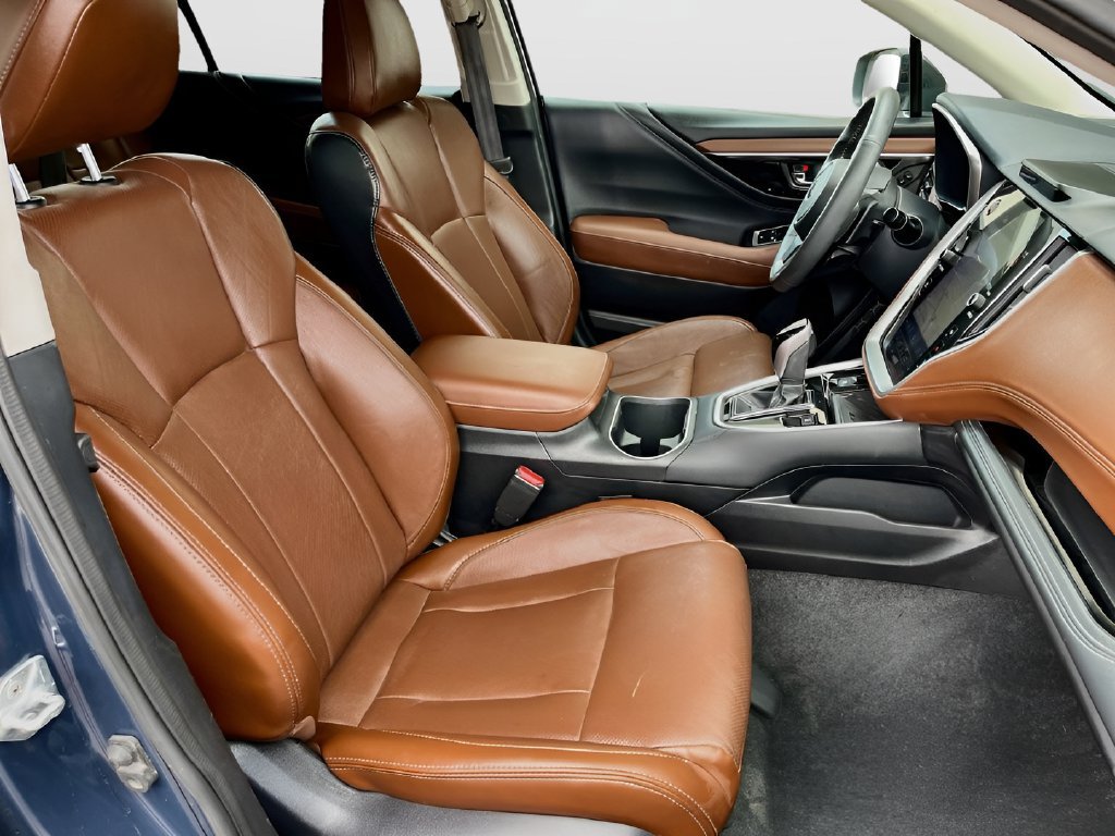 Used 2025 Subaru Outback Touring XT AWD/4WD image 30