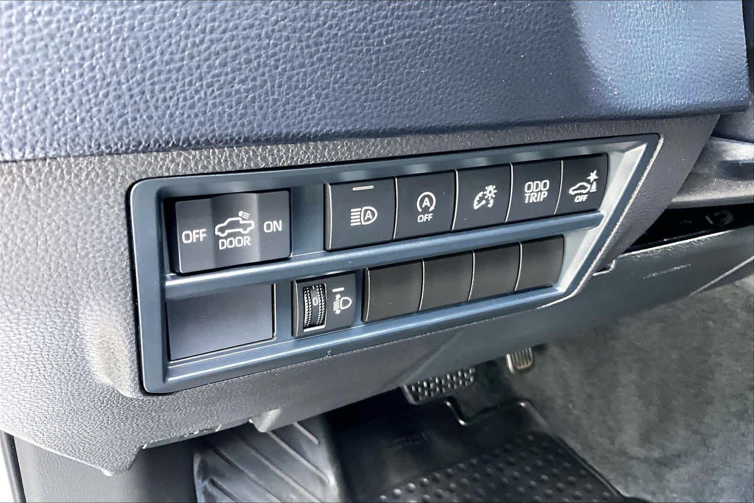Certified 2024 Toyota Tundra SR5 w/ SR5 Convenience Package AWD/4WD image 32